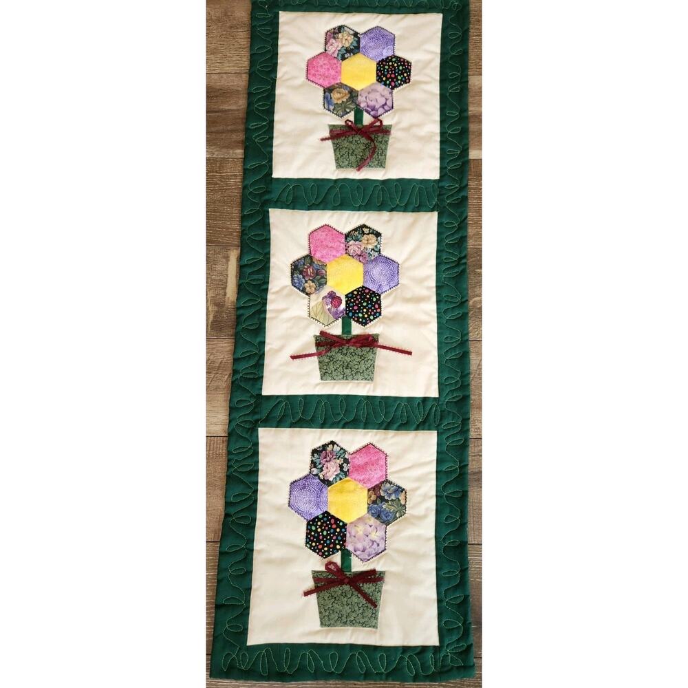 Farmhouse Cottagecore Quilt Table Runner Flower Pots HANDMADE Machine Quilted